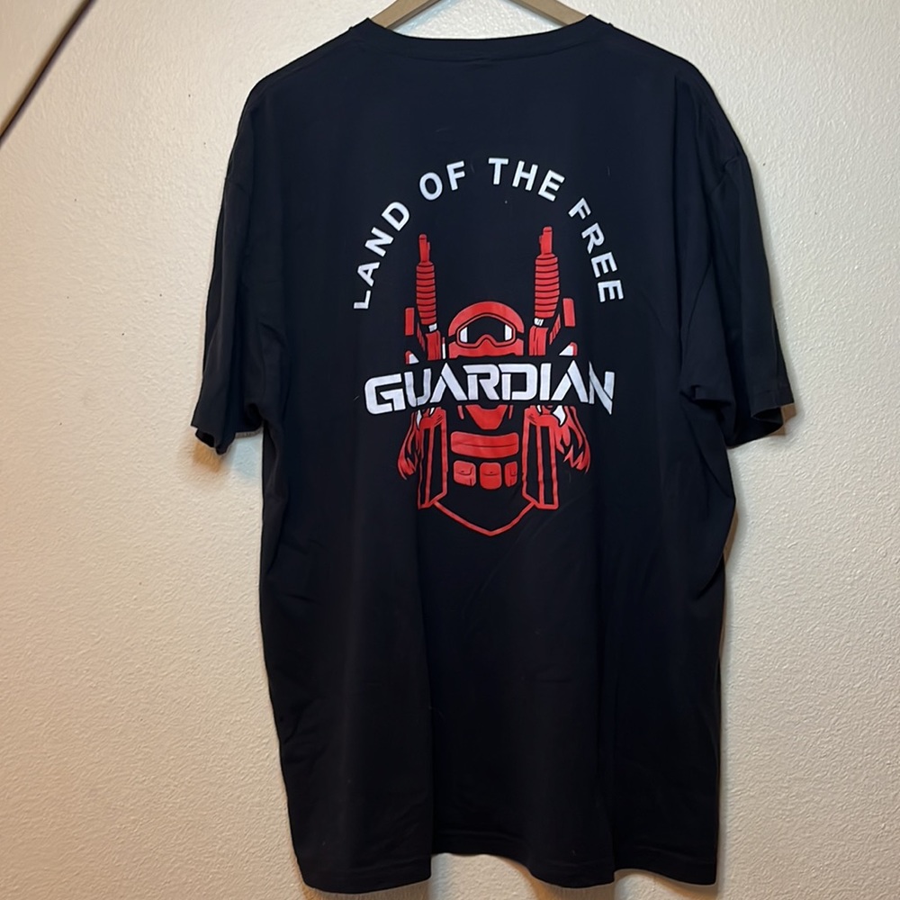 land of the free Guardian graphic T-shirt